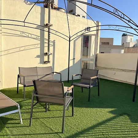 Designer Loft In The Heart Of With Roof Terrace Appartamento