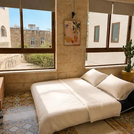 Designer Loft In The Heart Of With Roof Terrace Appartamento Sliema